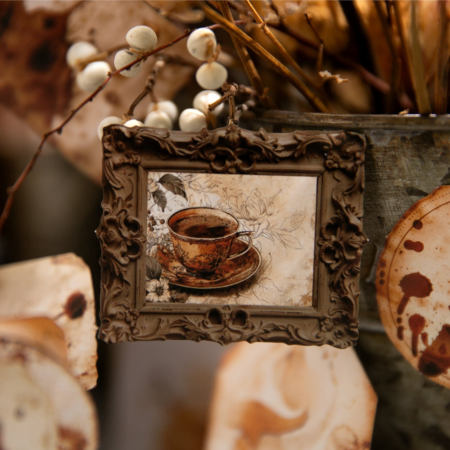 158 st vintage plåtask med klistermärken (MLS25060706)