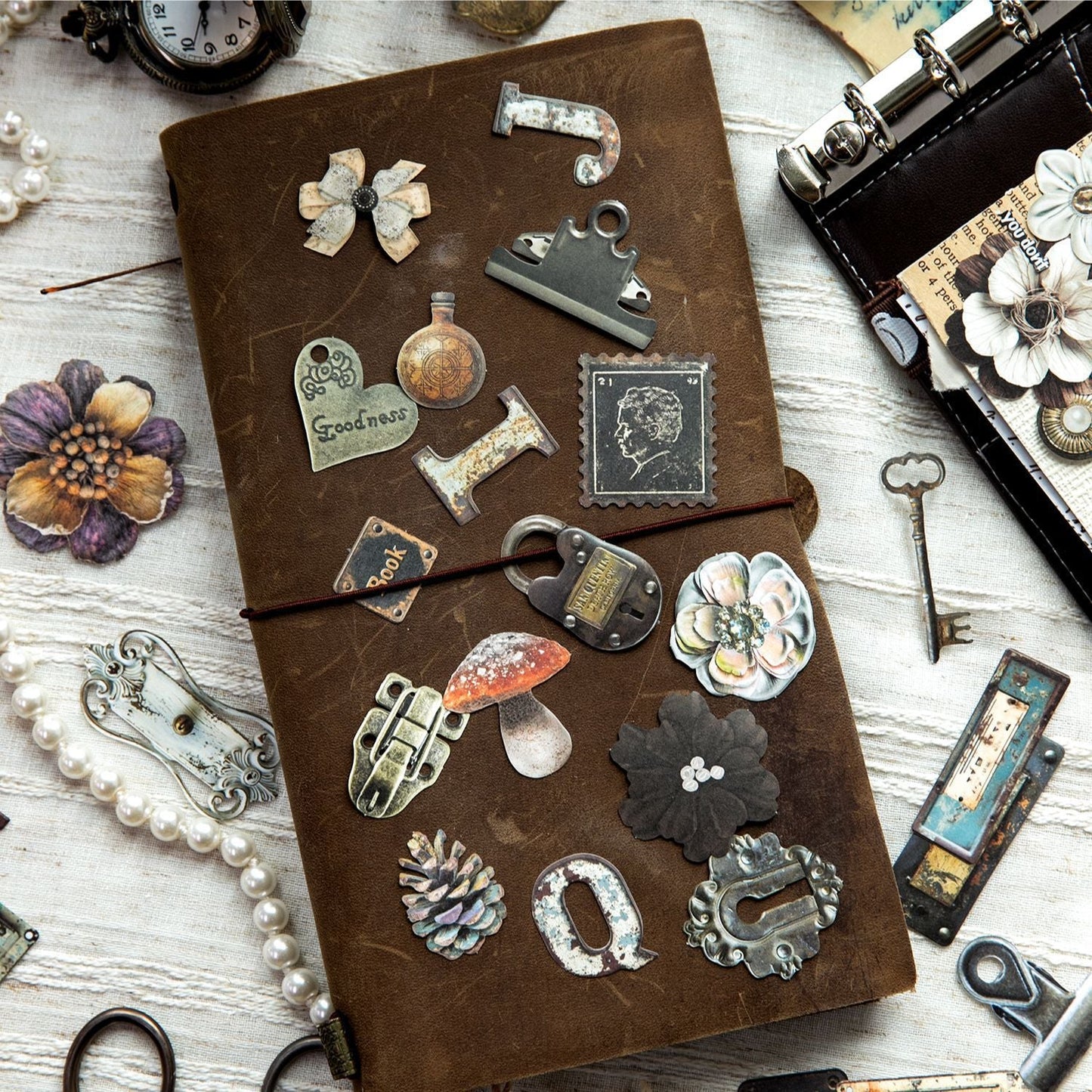 50pcs vintage sticker pack (S25102805)