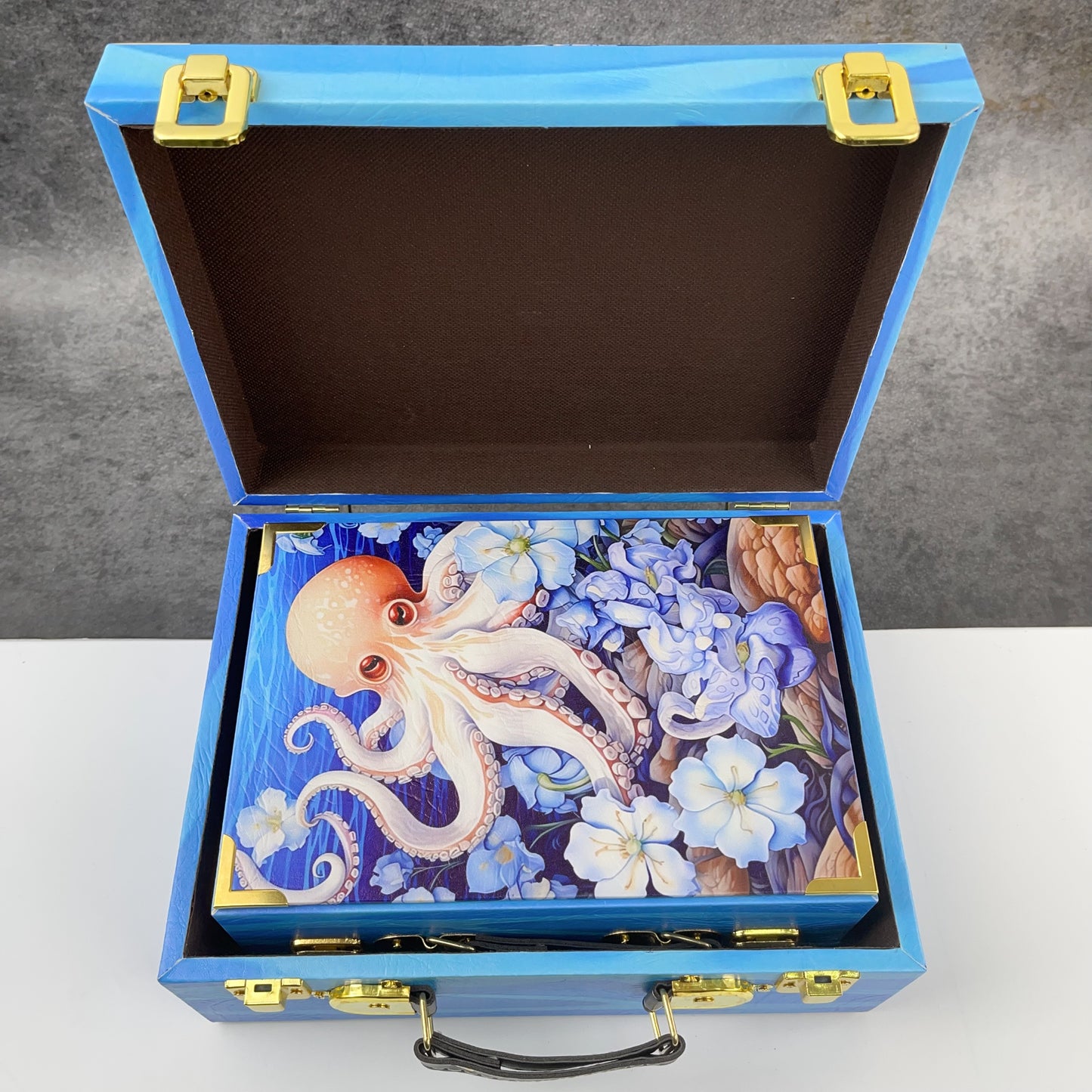 DEC Octopus wooden box (ML121603)